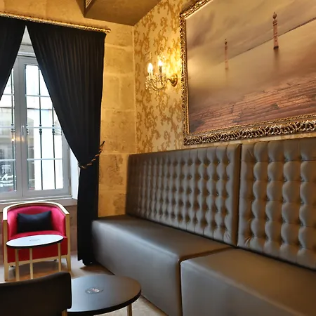Casual Belle Epoque Hotel 4*