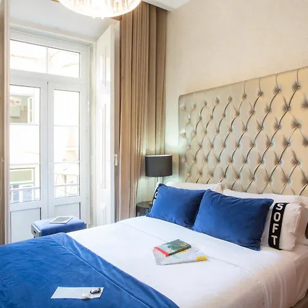 Casual Belle Epoque Hotel
