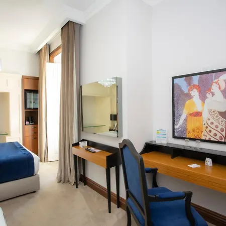 Casual Belle Epoque Hotel Lisbon