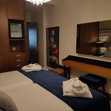 Casual Belle Epoque Hotel 4*
