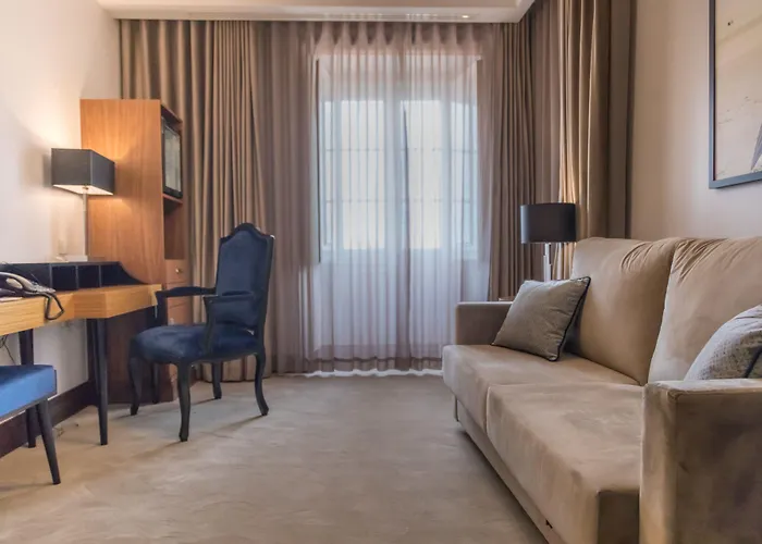 Casual Belle Epoque מלון 4*